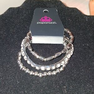 *NWT* PAPARAZZI *CLEARANCE*As Low As $1/A Pc! Build A Bundle Lets Make A Deal!😊